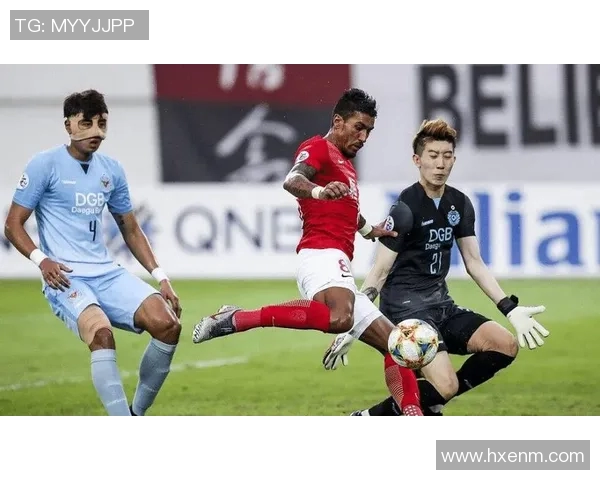 尚布利与索肖的较量谁能在赛场上笑到最后精彩对决即将上演 尚布利与索肖的较量谁能在赛场上笑到最后精彩对决即将上演