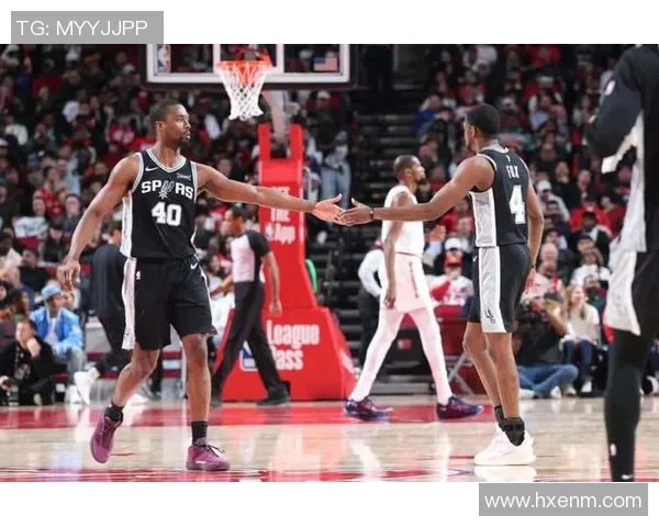 哈里森巴恩斯的篮球之路与职业生涯成就探讨 哈里森巴恩斯的篮球之路与职业生涯成就探讨