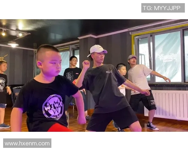 武汉街舞队战术解析：从团队协作到个人风格的完美融合